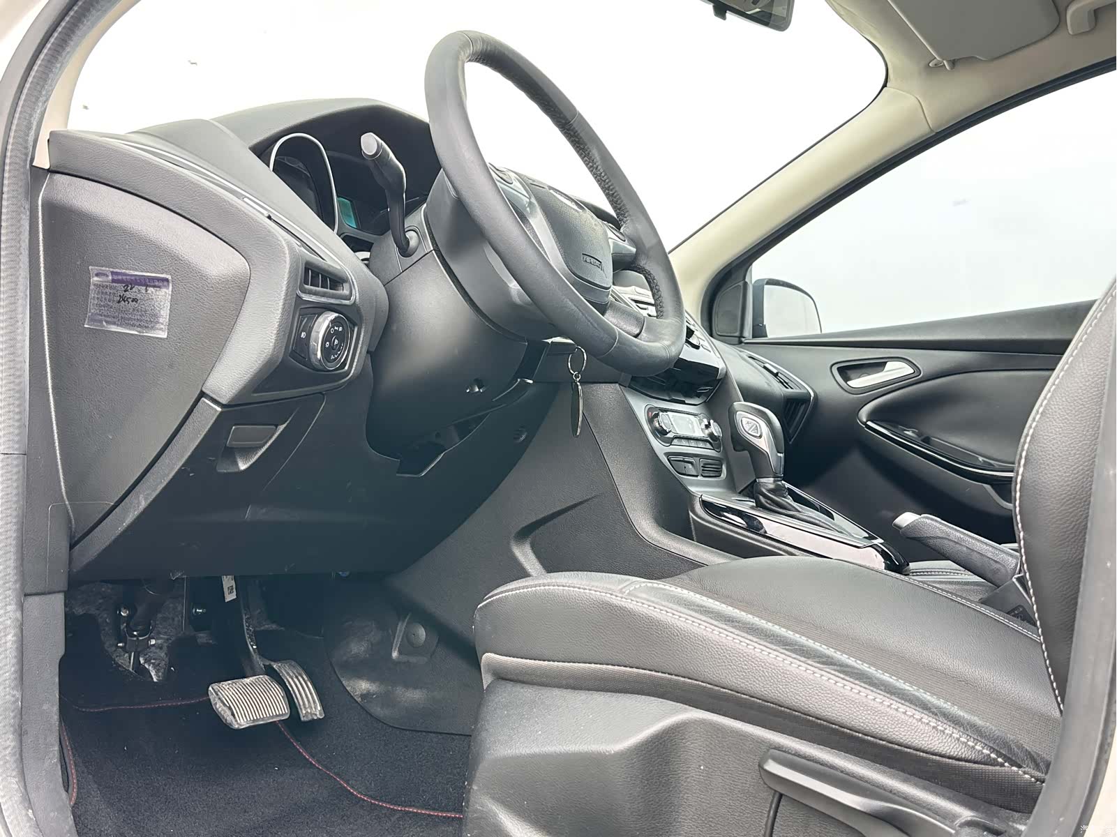 Ford Focus, 2014 9