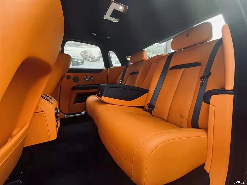 Rolls-Royce Ghost, 2022 10