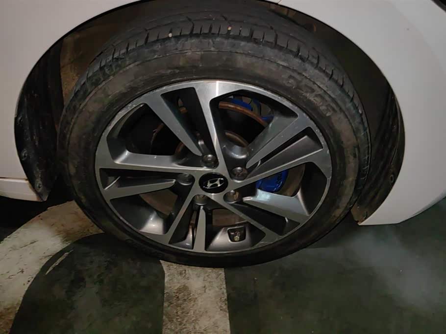Hyundai Lead Hyundai Lead