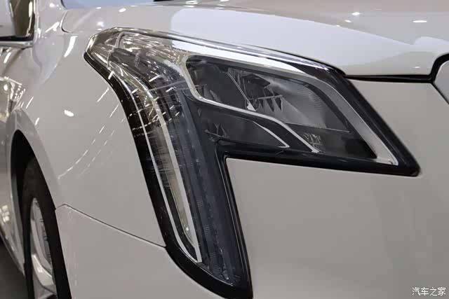 Cadillac XTS, 2019 14