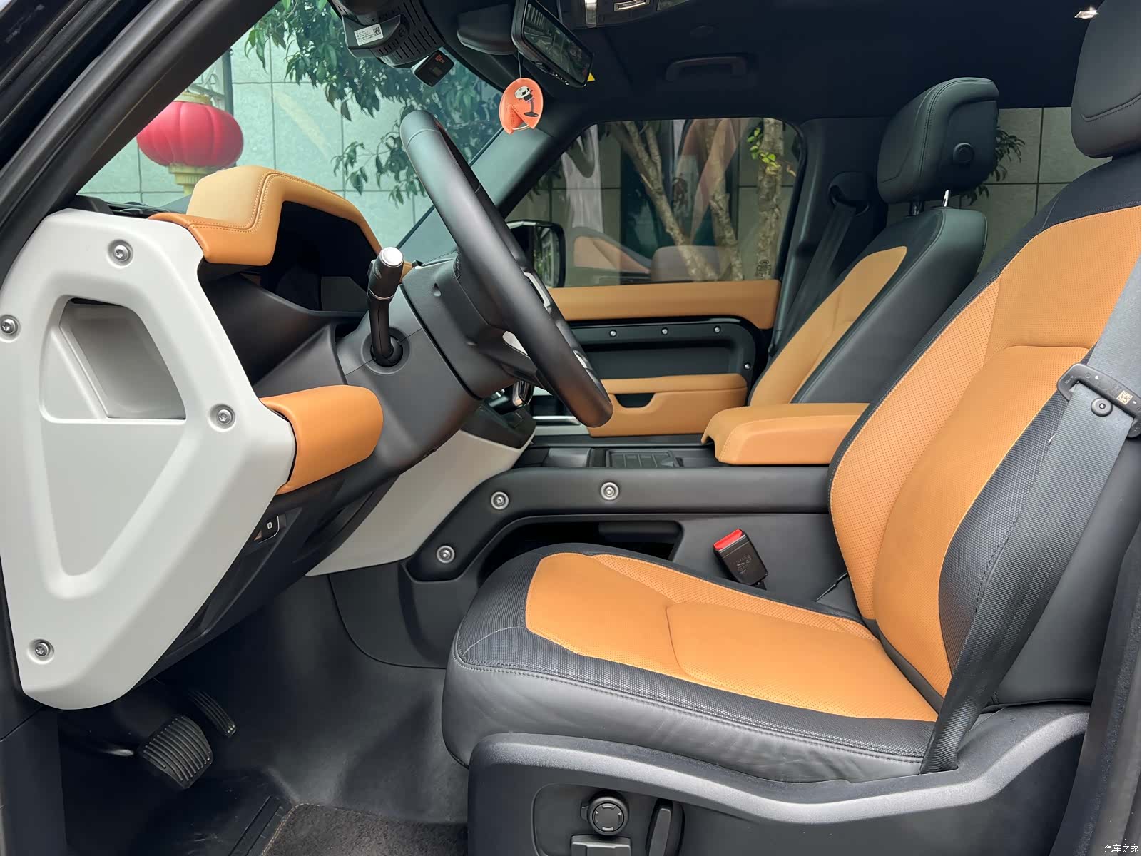 Land Rover Defender, 2024 все фото