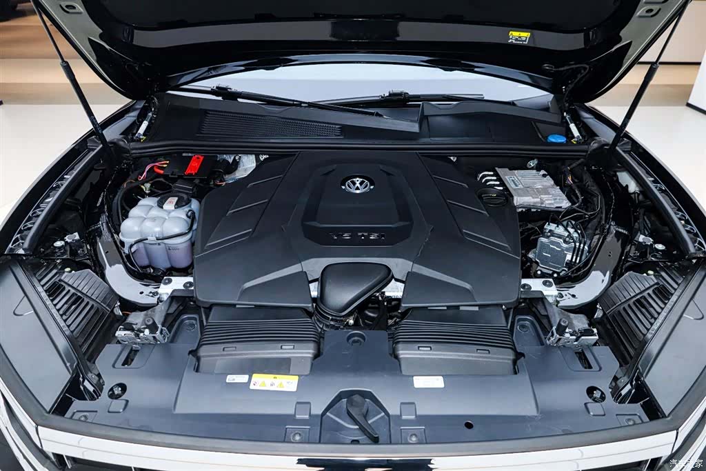 Volkswagen Touareg, 2024 14