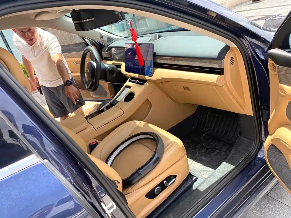 HarmonyOS Ask the world M5