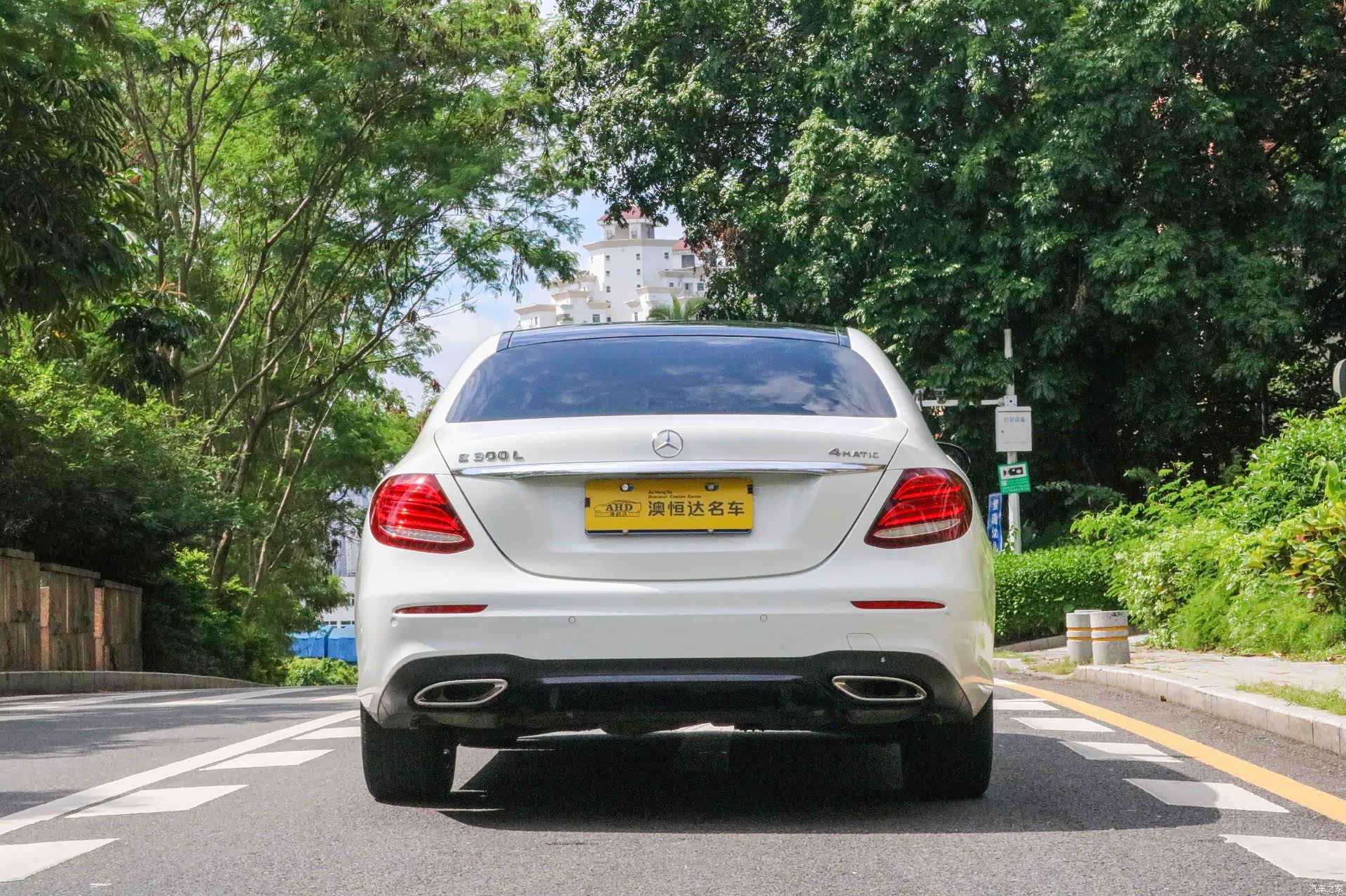 Mercedes-Benz E-Class, 2019 14