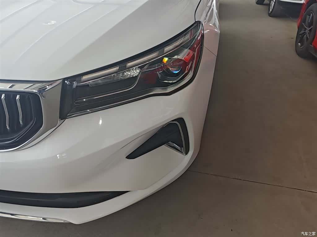Geely Emgrand, 2025 24