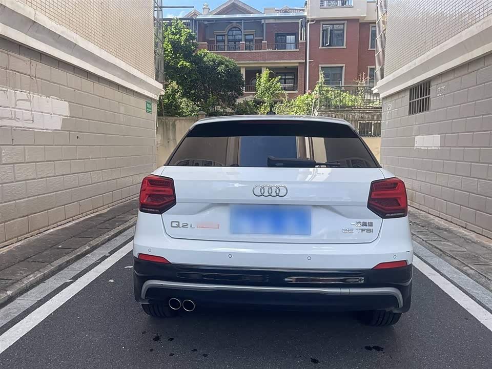 Audi Q2L Audi Q2L
