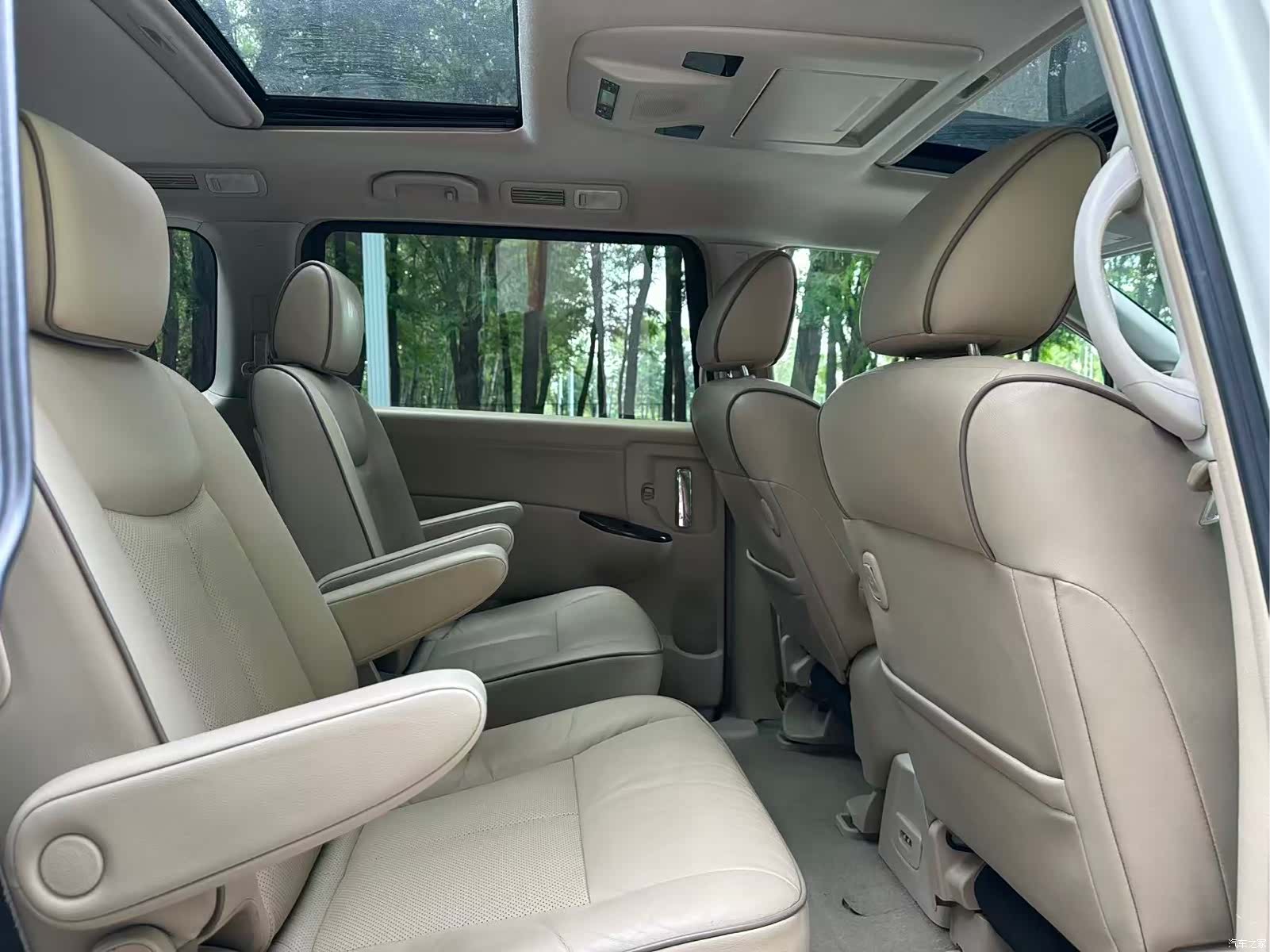 Nissan SL, 2016 14