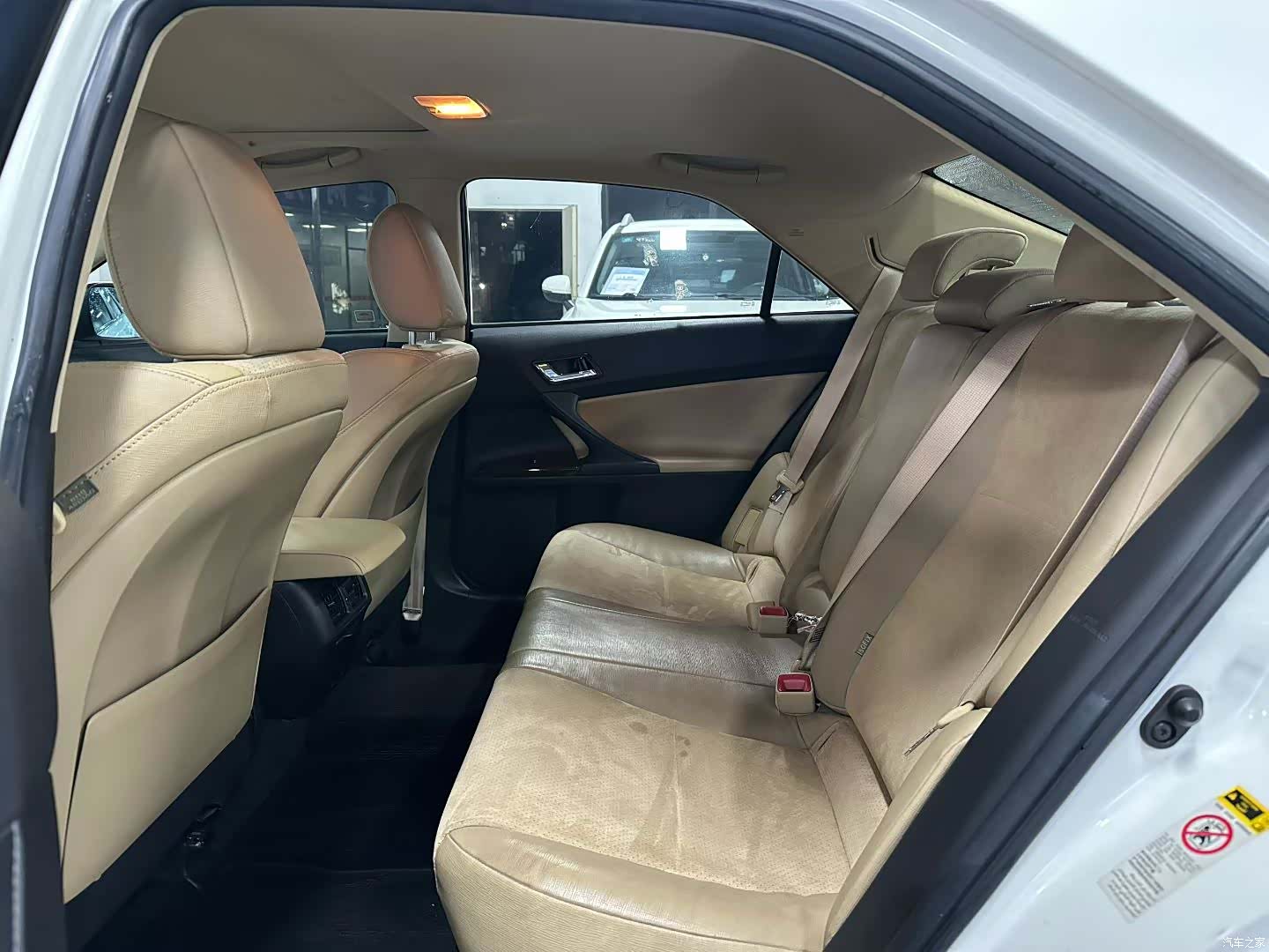 Toyota 2.5V, 2014 4