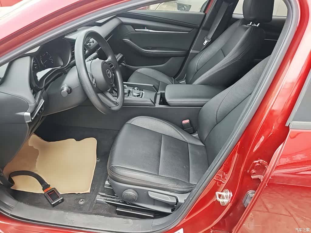 Mazda Mazda3, 2020 15