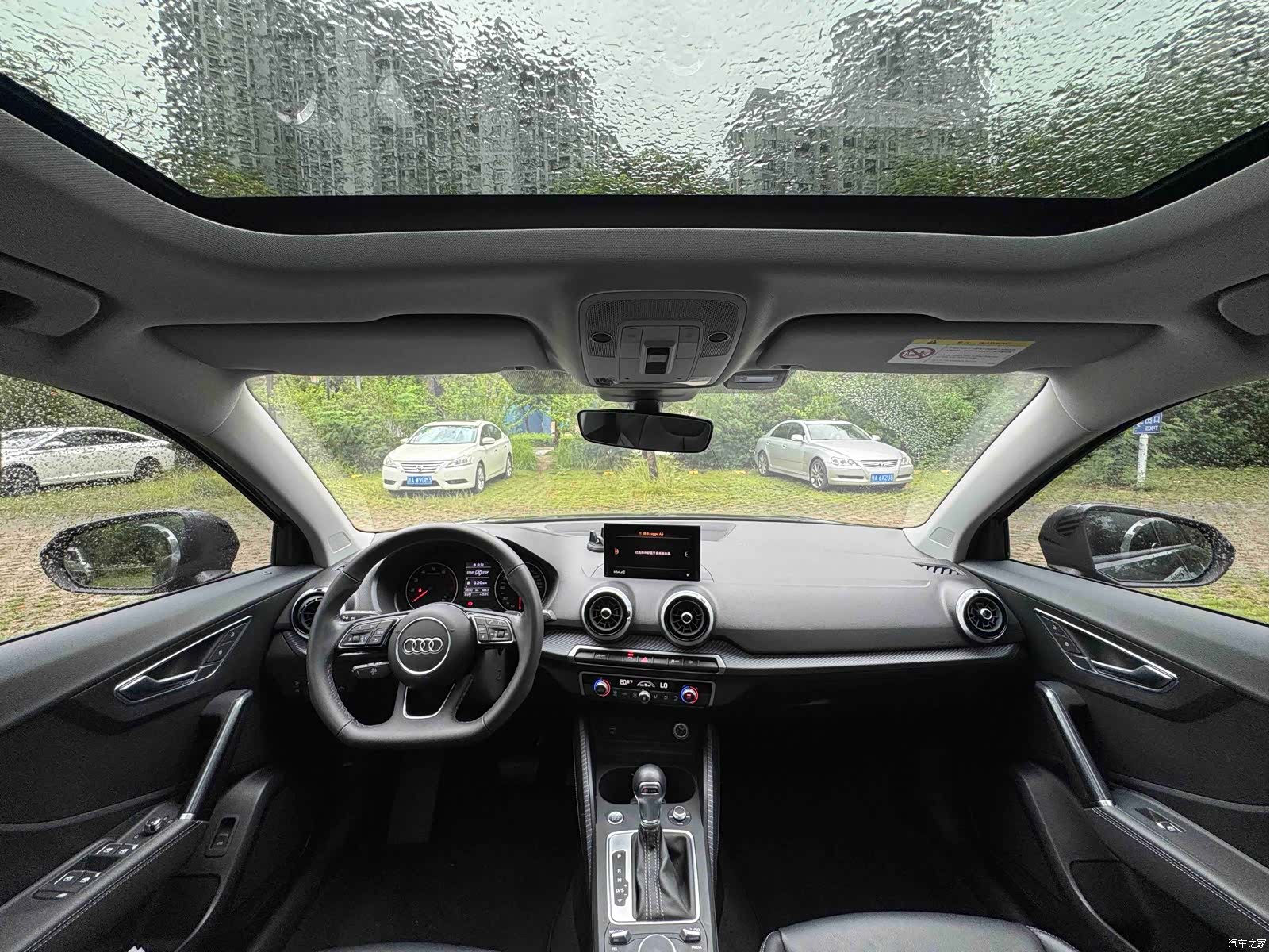 Audi Q2L, 2022 20