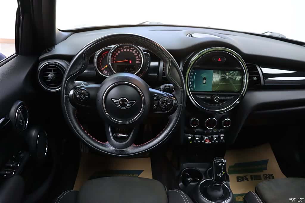 Mini Cooper, 2019 26