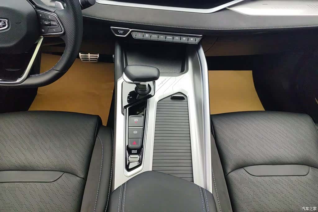 Geely Preface, 2025 16