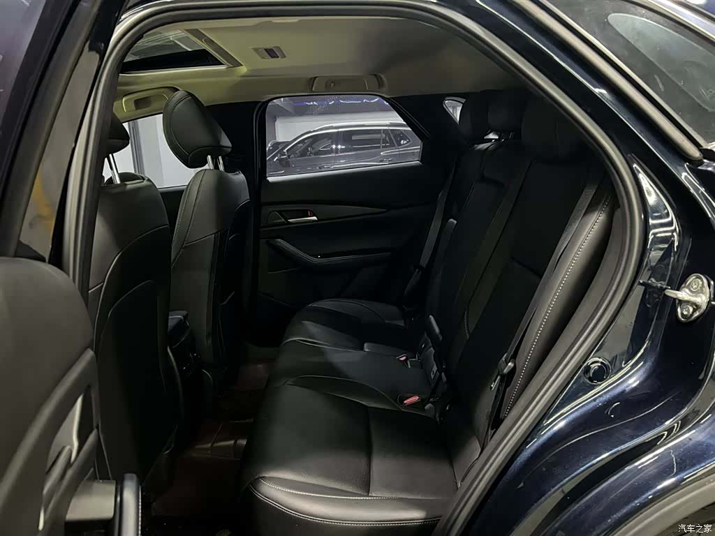 Mazda CX-30, 2021 10