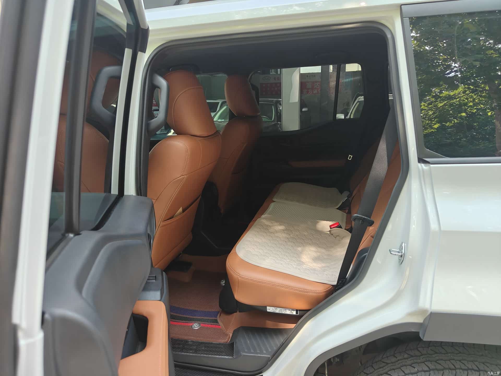 Toyota Prado, 2025 10