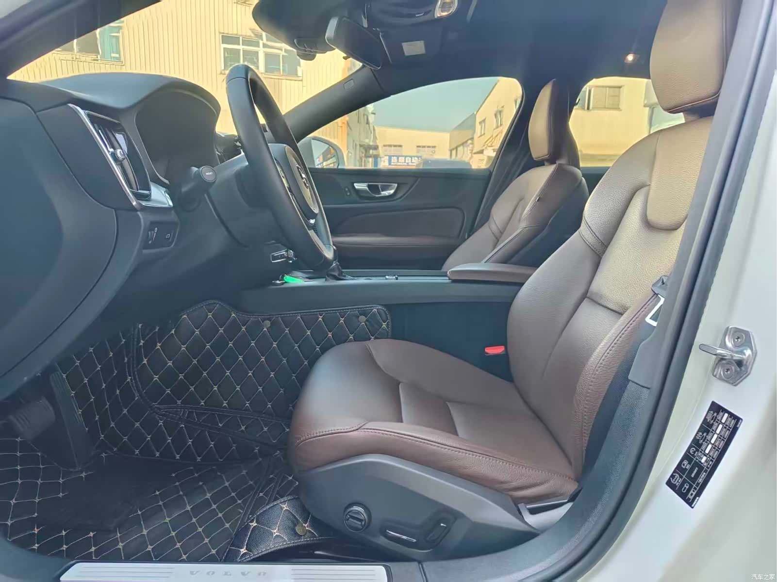 Volvo S60, 2021 4