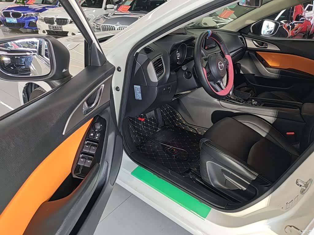Mazda Mazda3, 2017 16