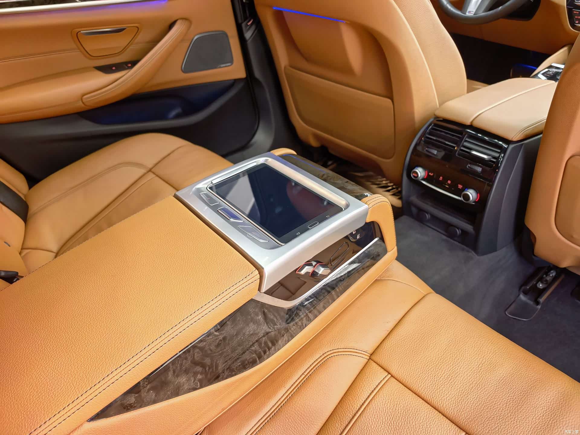 BMW 5 Series, 2018 11