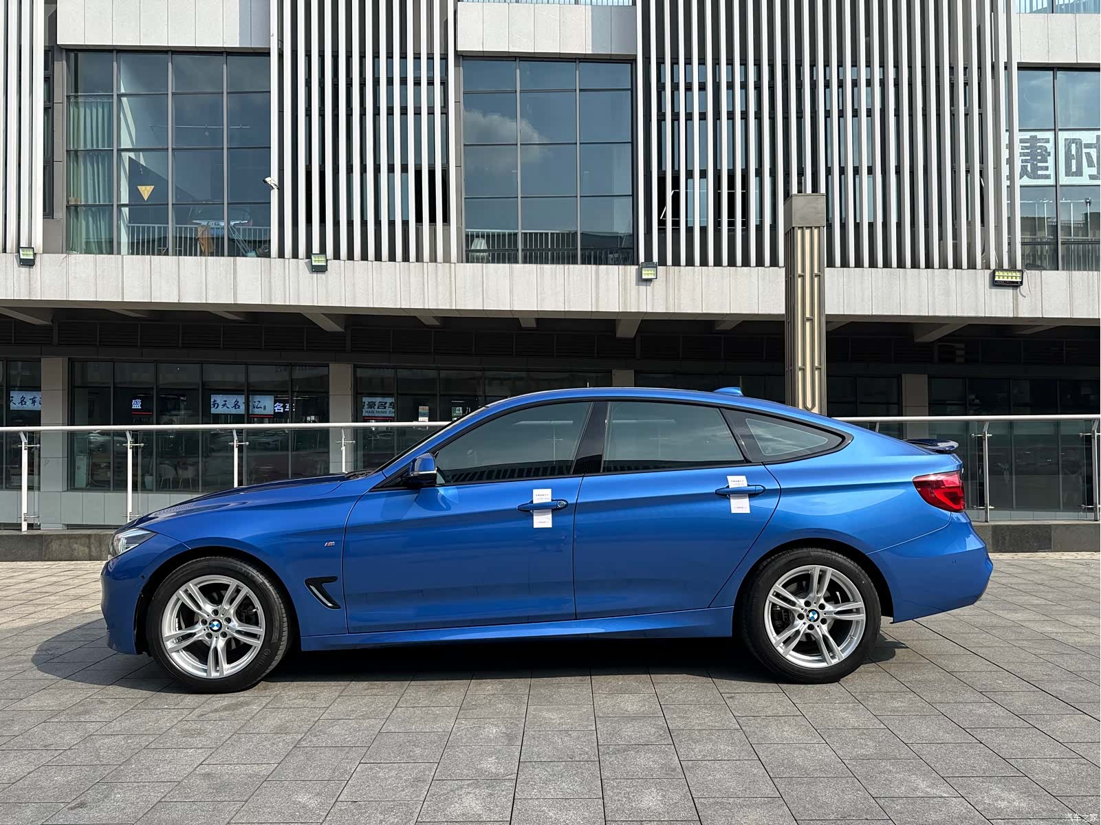 BMW 3 Series, 2020 все фото