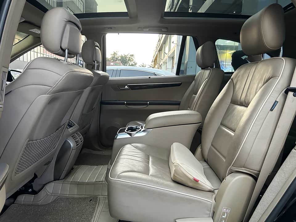 Mercedes-Benz R-class