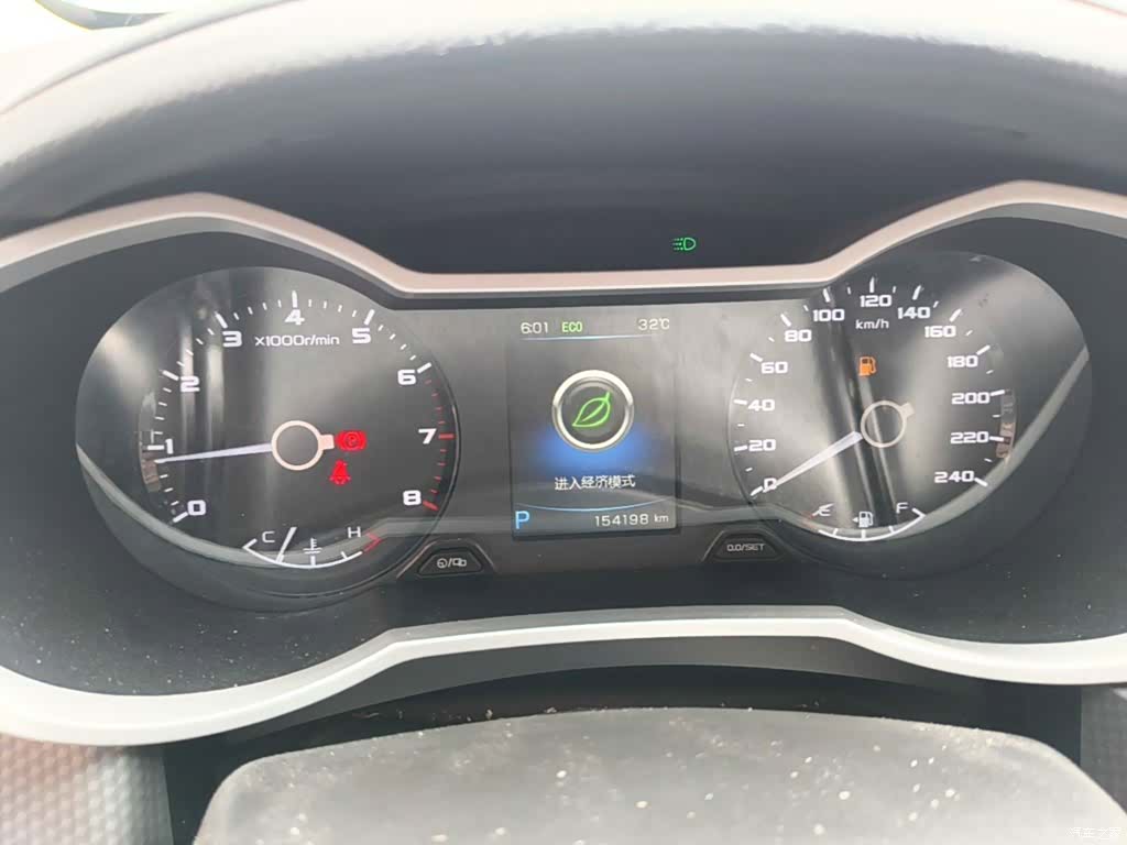 Geely Emgrand, 2017 12