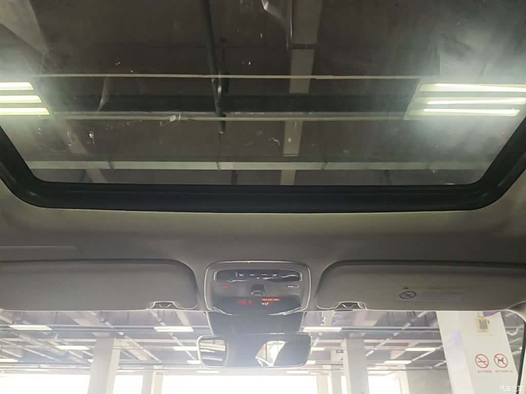 Lynk & Co 01, 2020 18