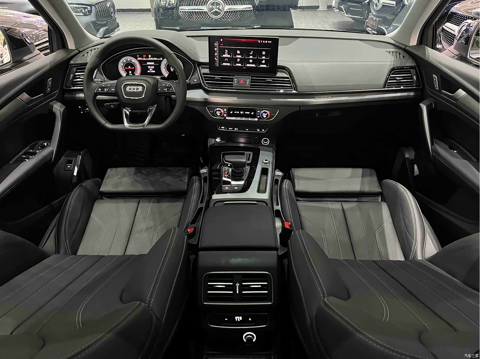 Audi Q5L, 2023 11
