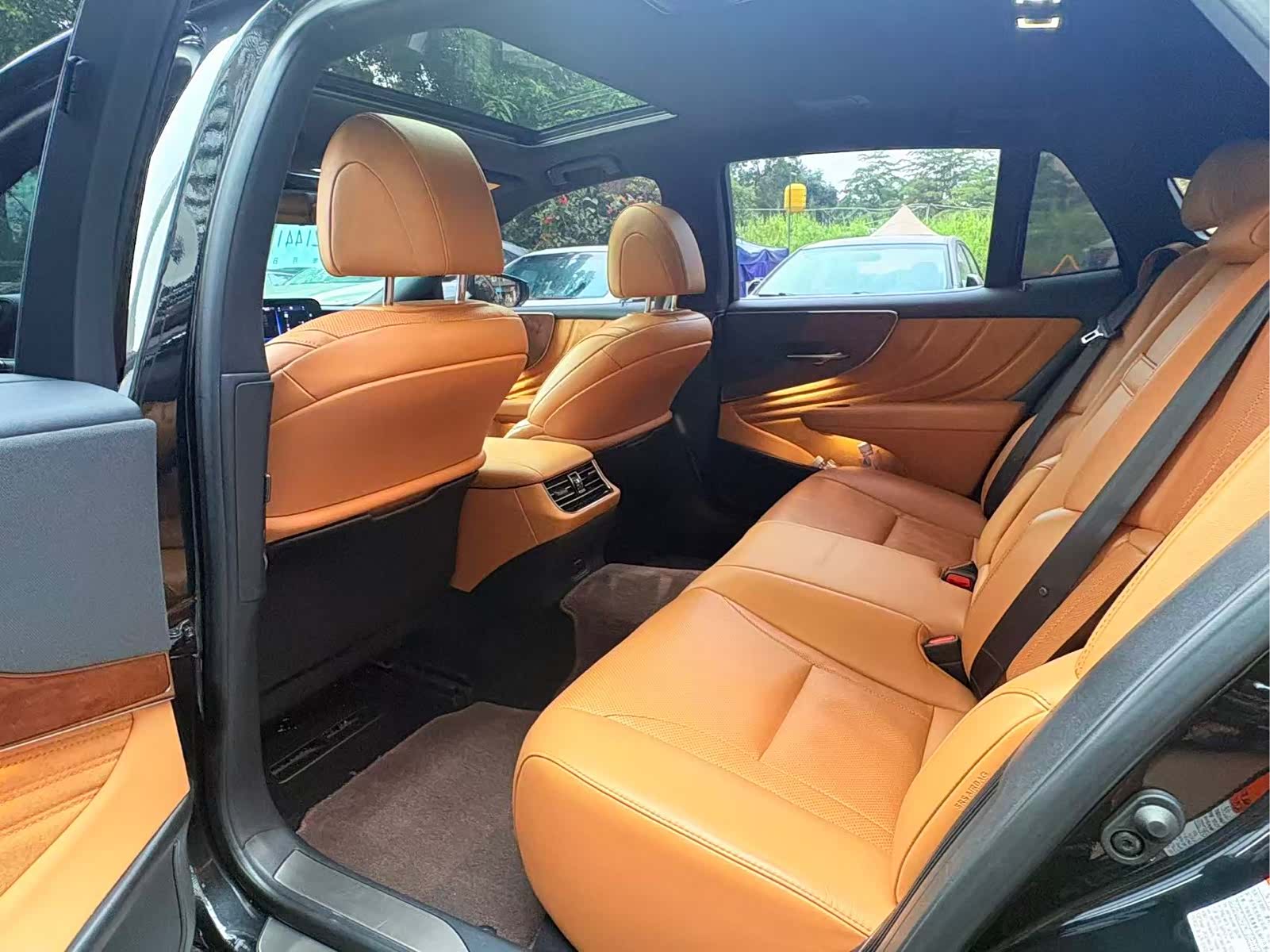 Lexus LS, 2021 все фото