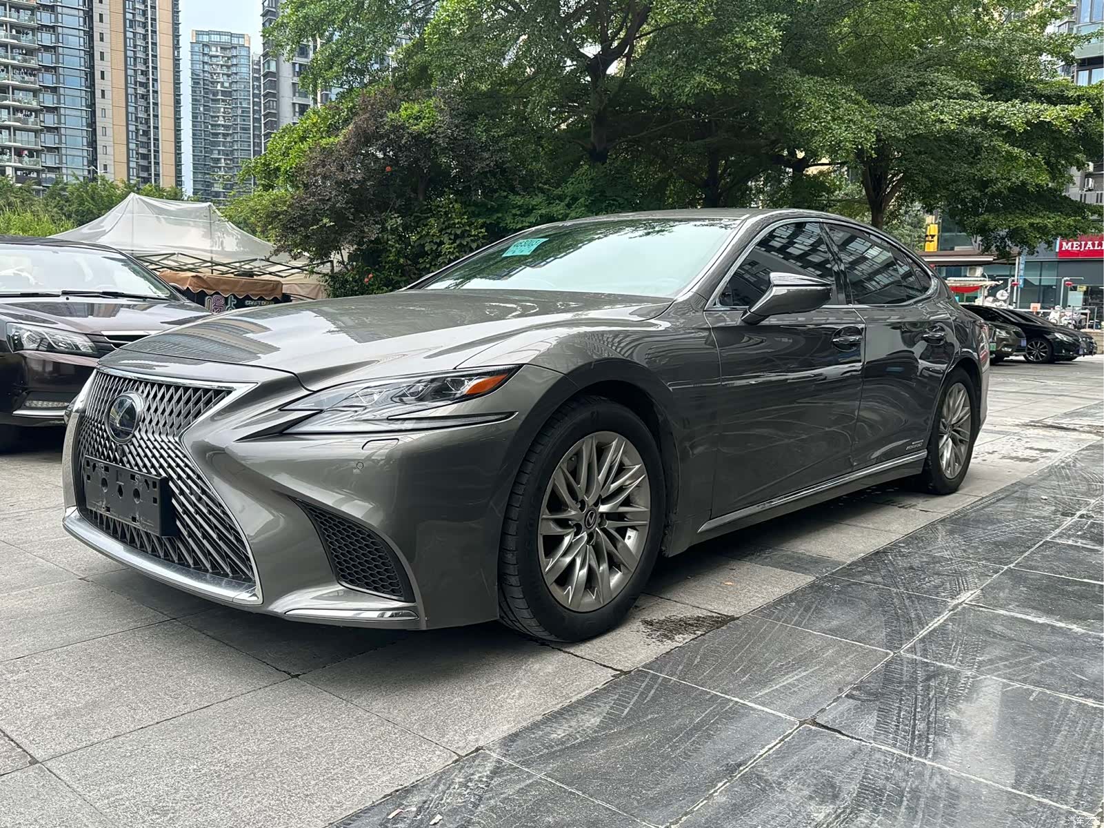 Lexus LS, 2019 1