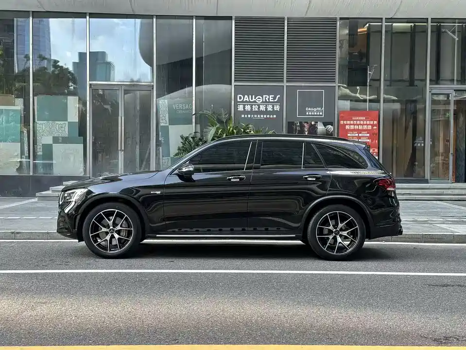 Mercedes-Benz GLC AMG