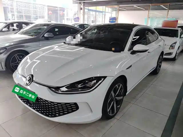 Volkswagen Lamando 2024 — купить из Китая под заказ