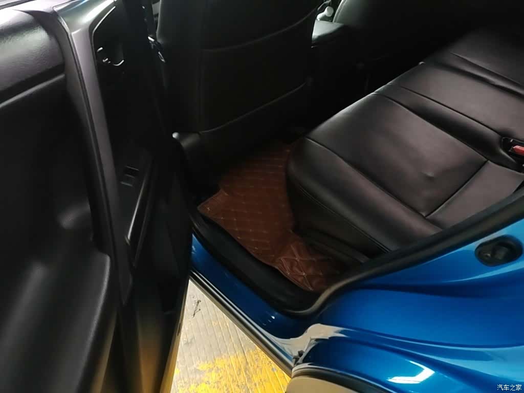 Toyota RAV4, 2018 17