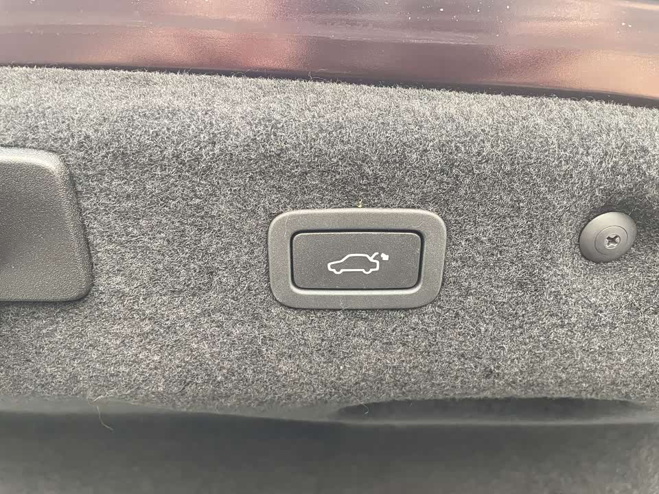 Jaguar XFL