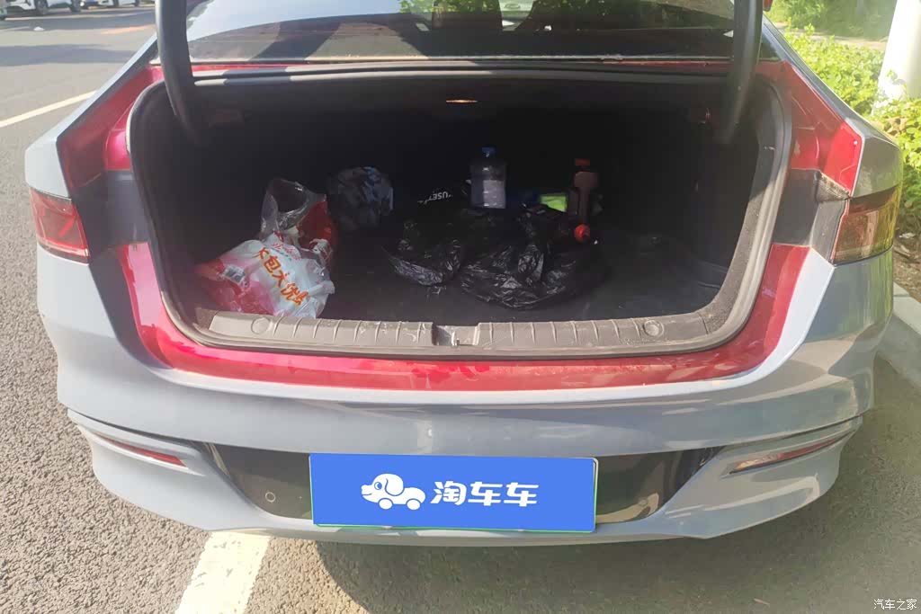 BYD Qin, 2022 4