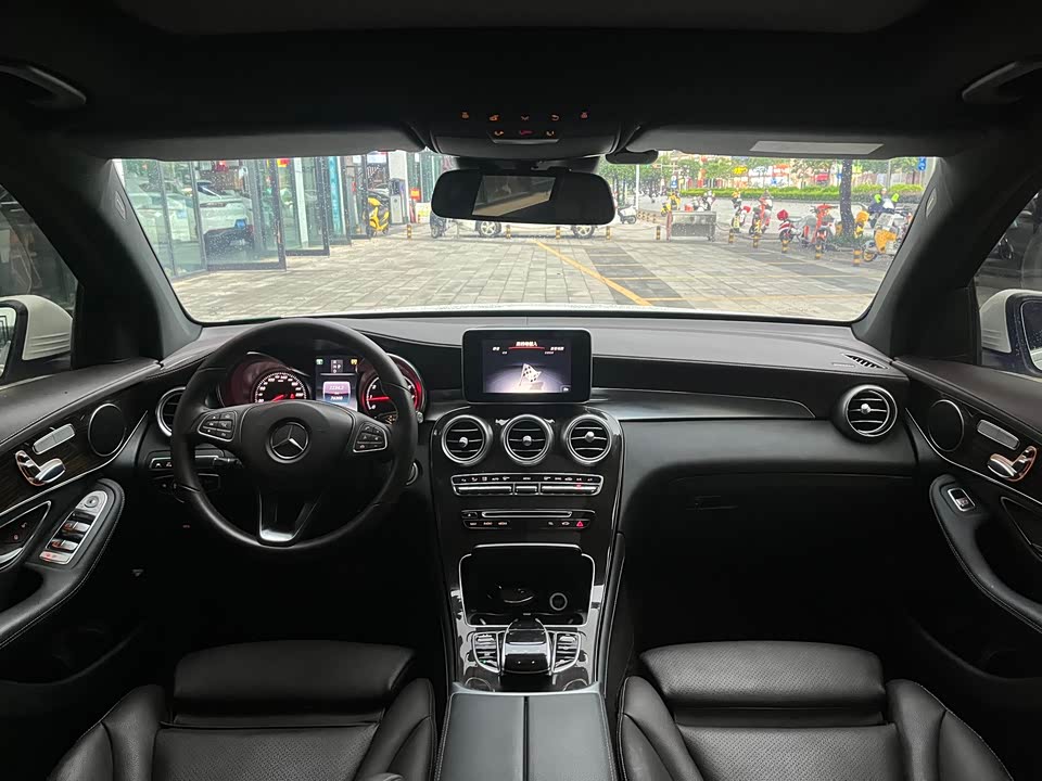 Mercedes-Benz GLC Mercedes-Benz GLC