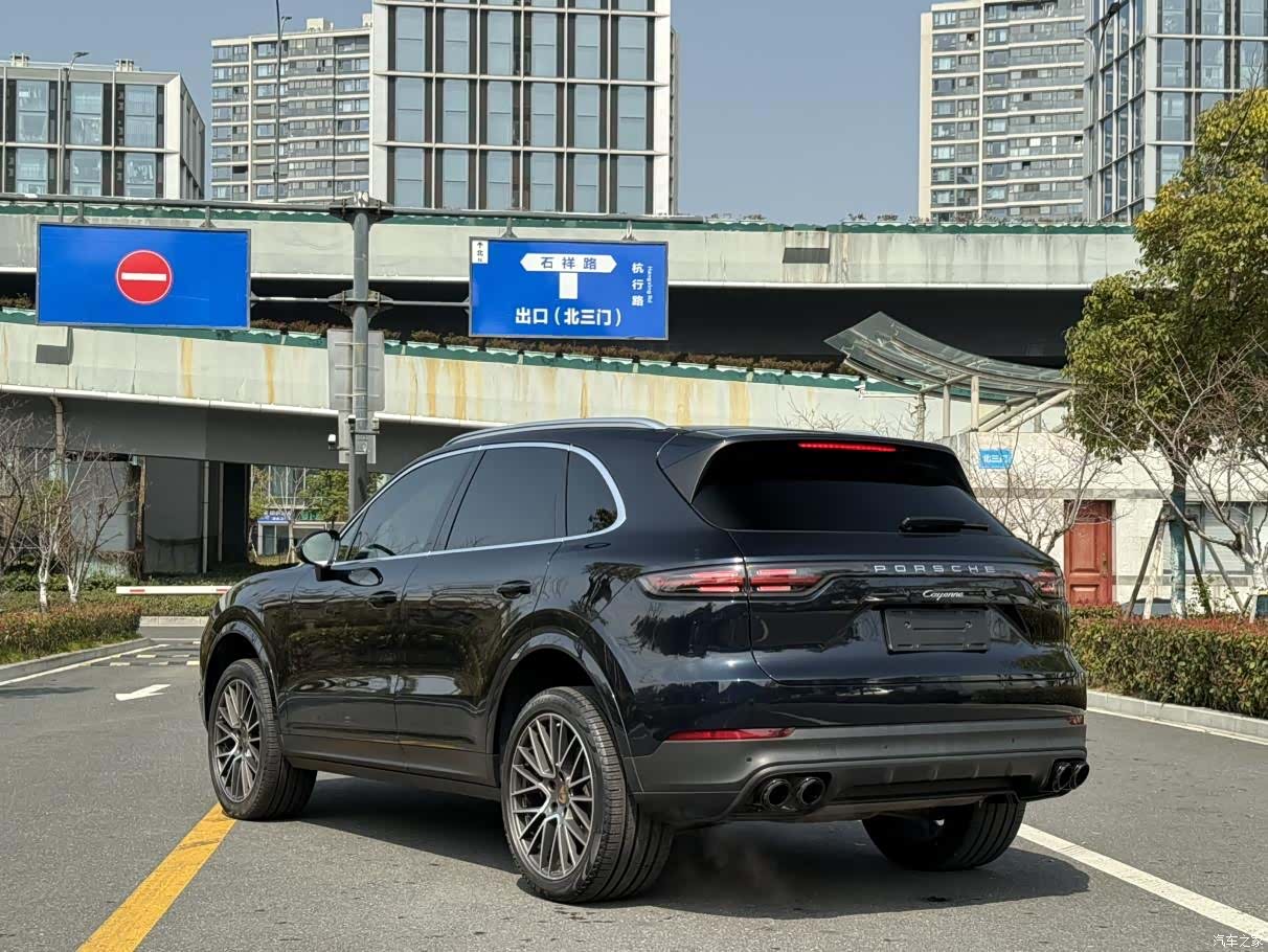 Porsche Cayenne, 2022 4