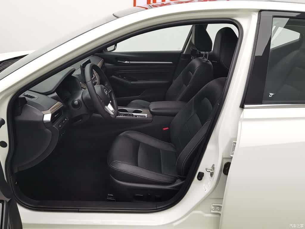 Nissan Teana, 2021 10