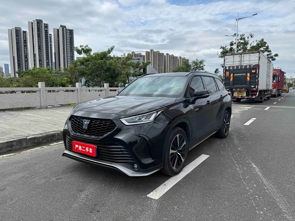 Toyota Crown Kluger 2023 2.5L HEV Luxury