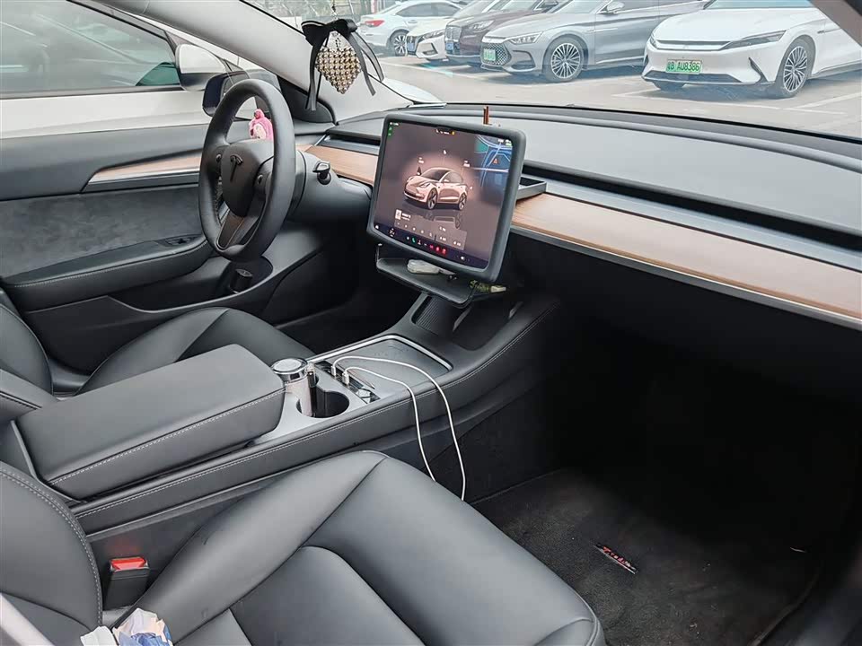 Tesla Model 3 Tesla Model 3