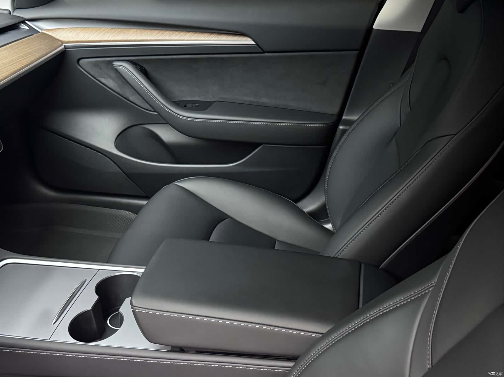 Tesla Model 3, 2021 14