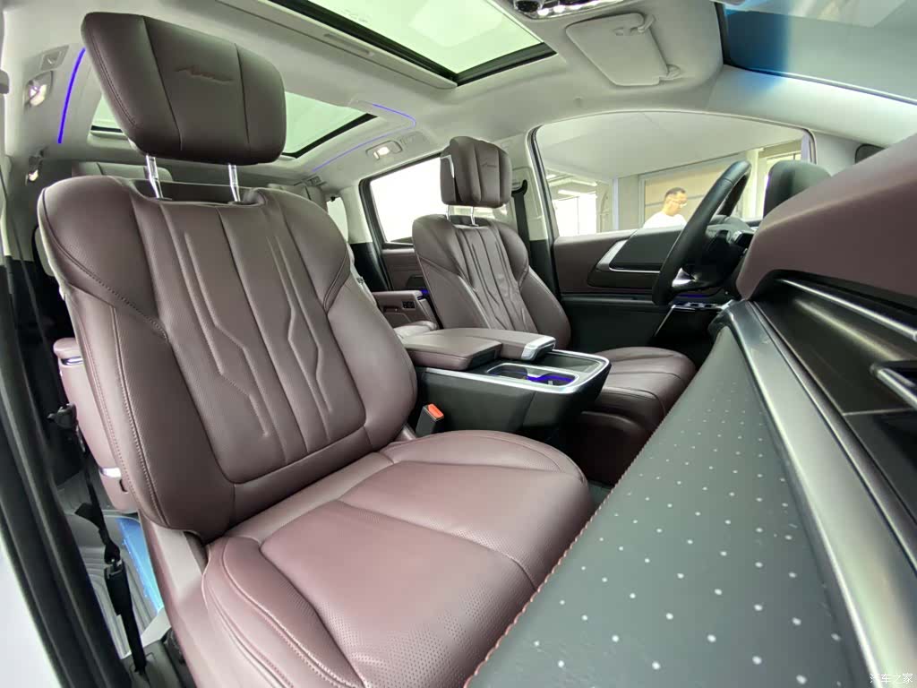 Buick Century, 2023 8