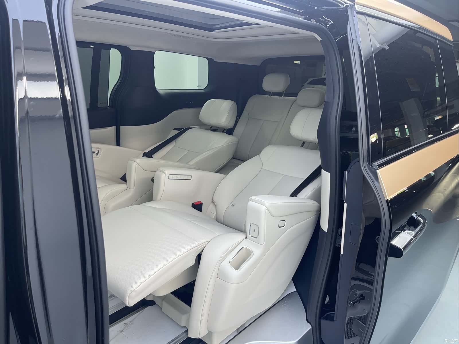 BAIC V9, 2026 6