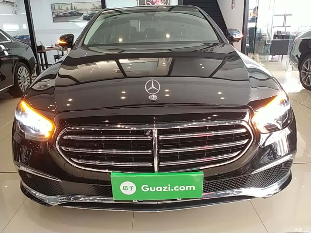 Mercedes-Benz E-Class, 2022 3