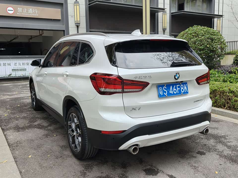 BMW X1