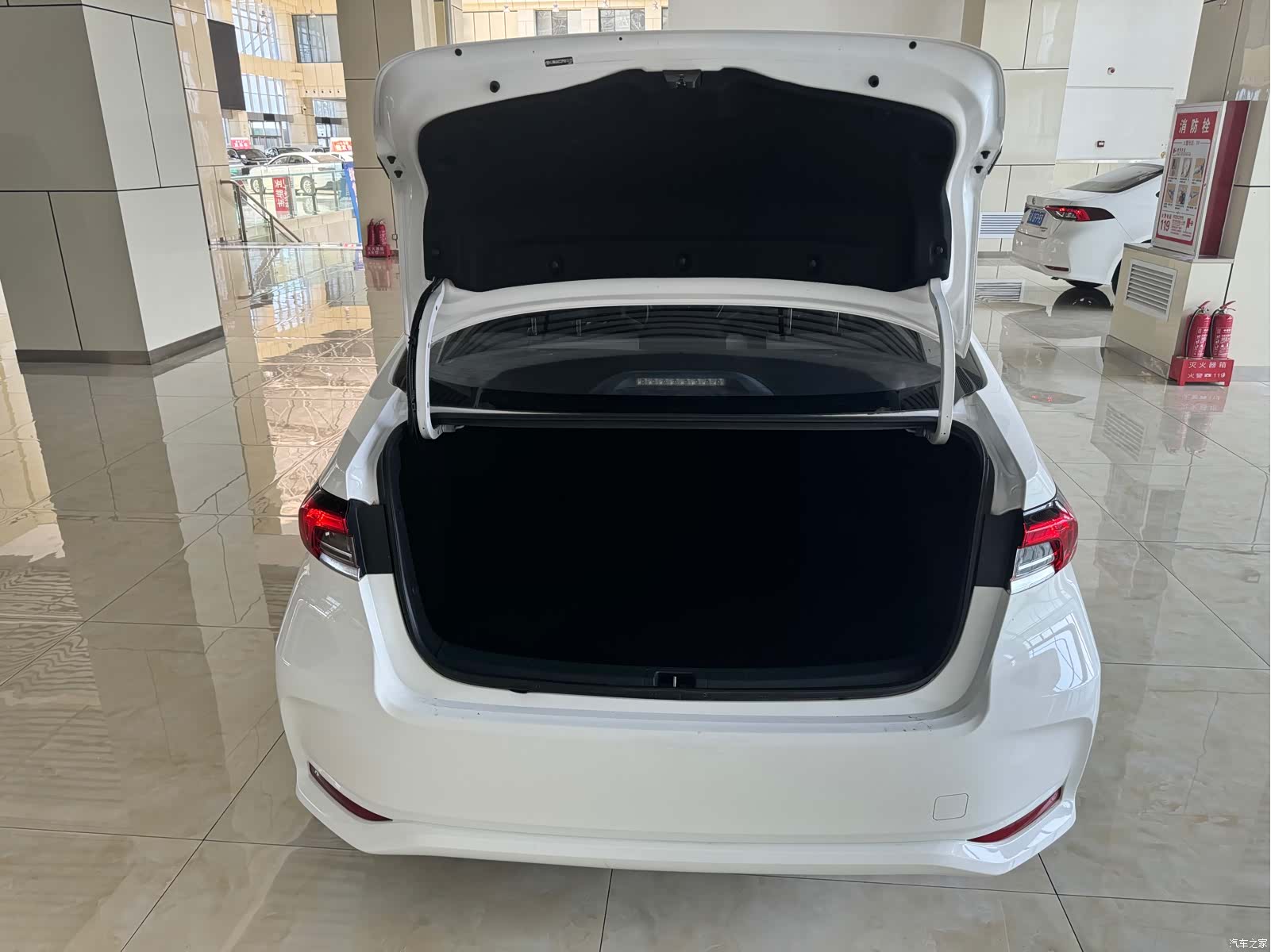 Toyota Corolla, 2024 10