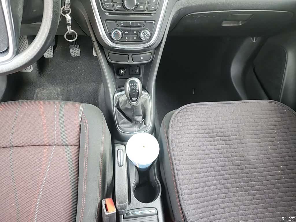 Buick Encore, 2015 14