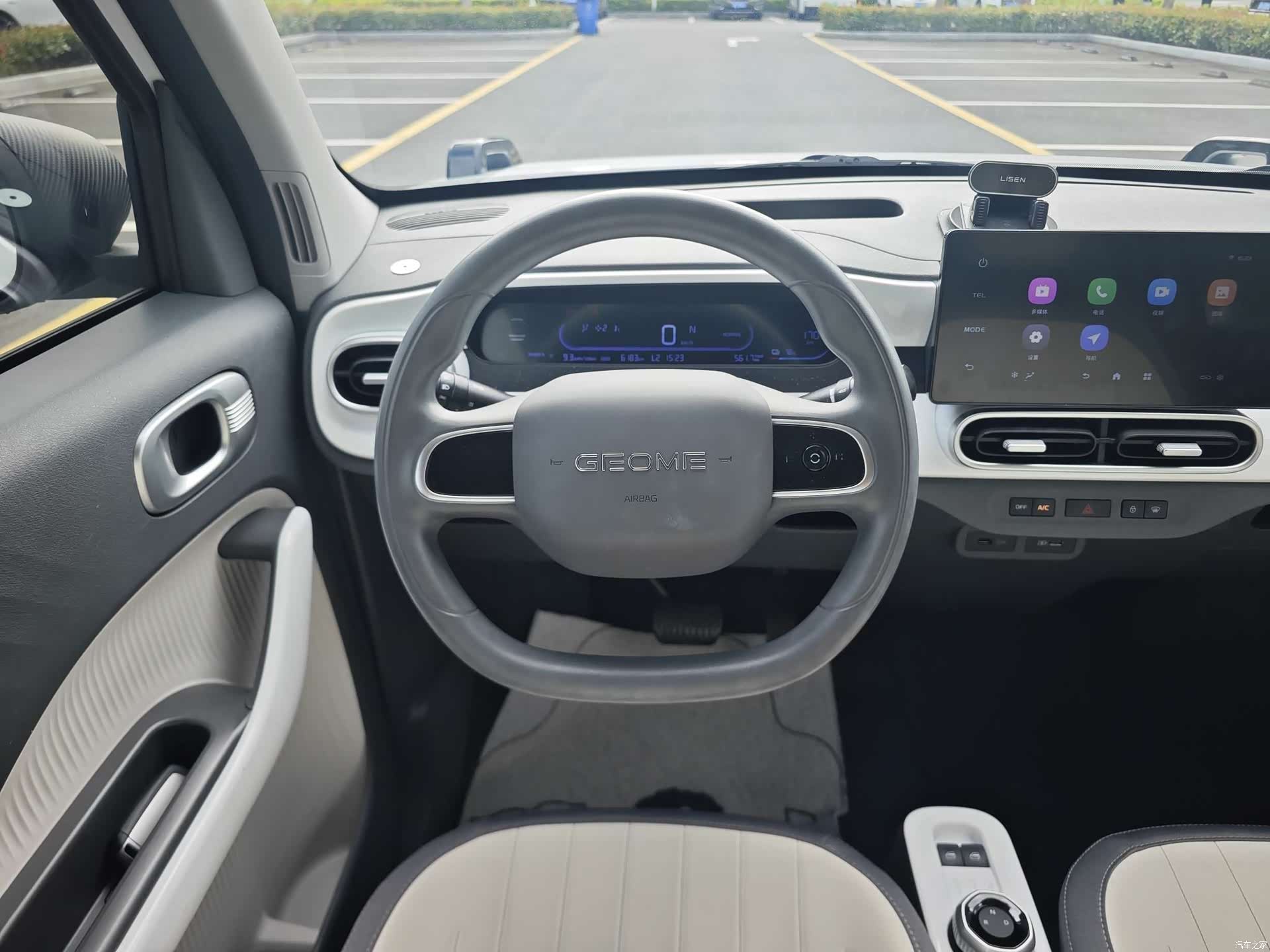 Geely Panda, 2025 12