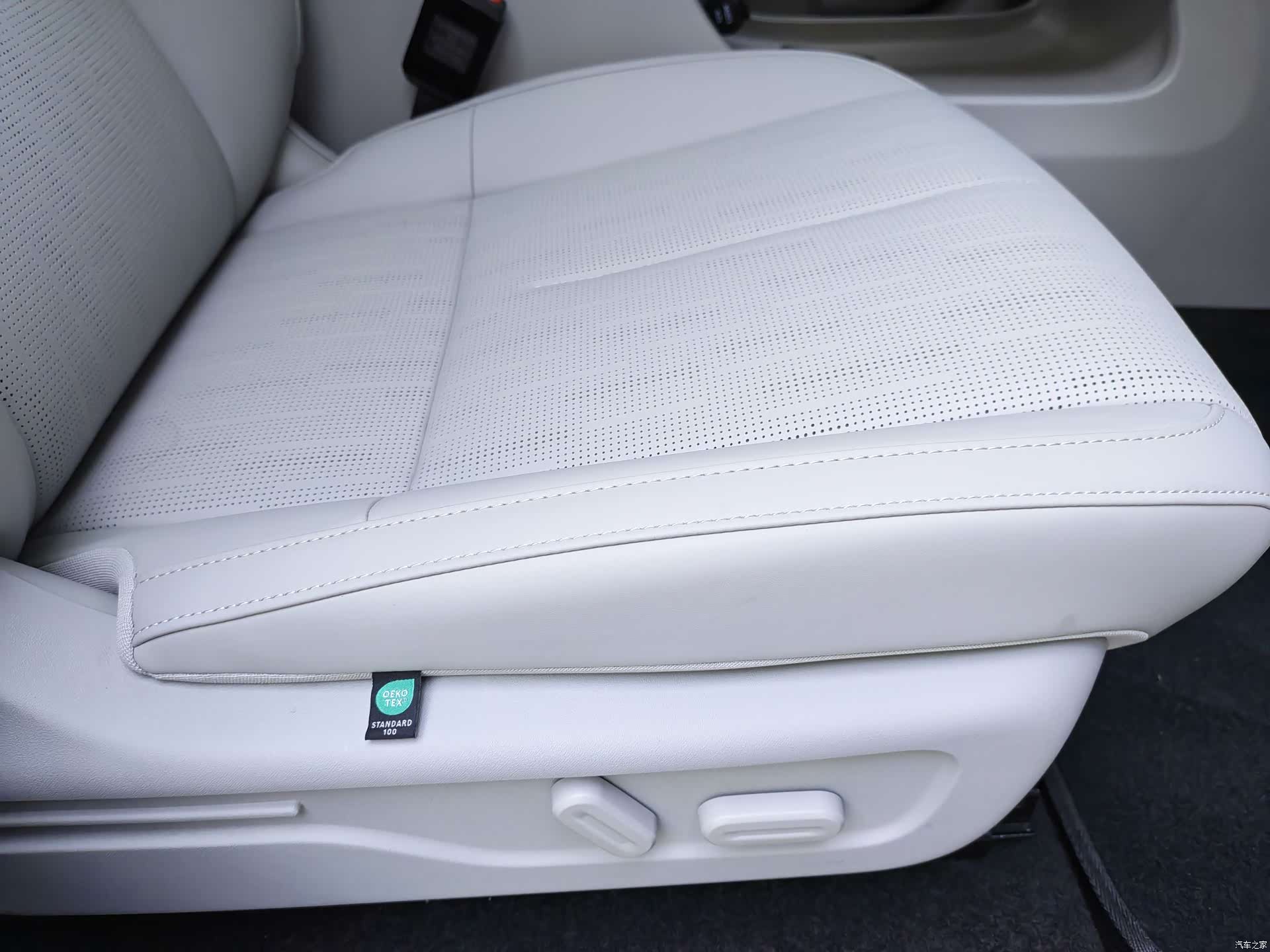 Leapmotor B01, 2025 12