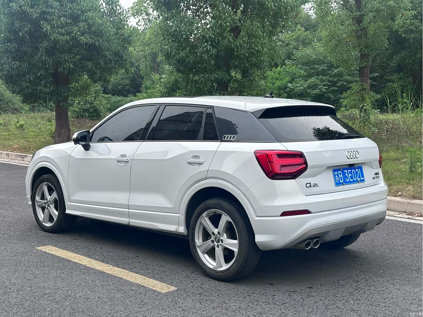 Audi Q2L, 2021 9