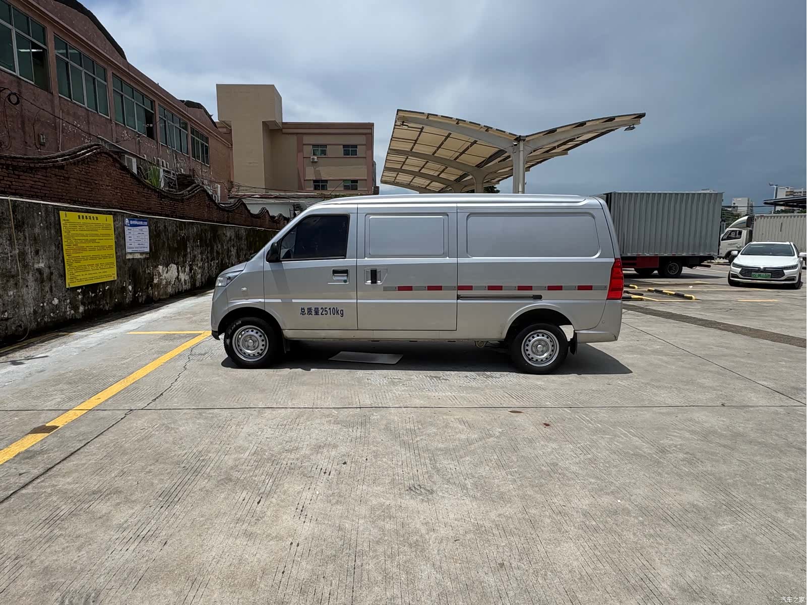 Wuling EV50, 2025 6