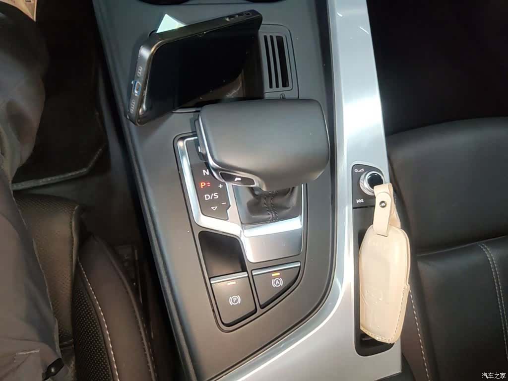 Audi A4L, 2021 14